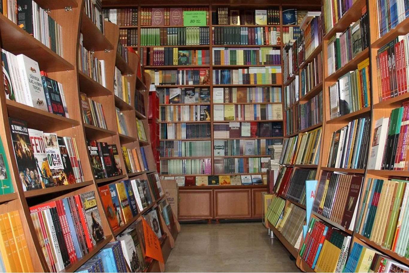 Pandemi sürecinde kitaplara olan ilgi arttı